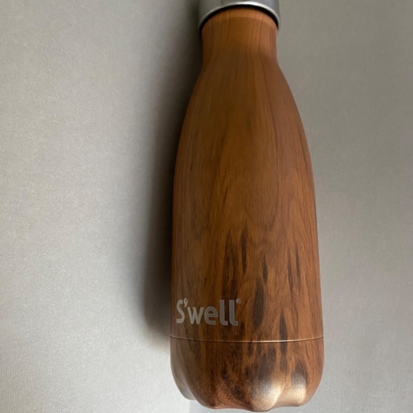 S’WELL 9 oz water bottle - Picture 4 of 7